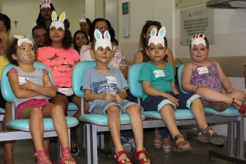 Montes Claros - Crianças da oncologia da Santa Casa, ganham festa da Páscoa