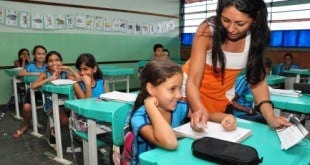 Montes Claros - Prefeitura e Instituto Alpargatas renovam parceria pela educação da cidade