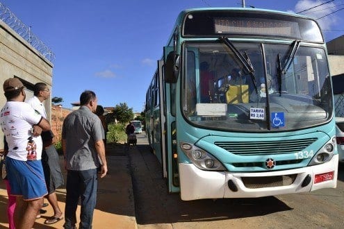 Montes Claros - Começa a circular linha de ônibus que atende o bairro Guarujá