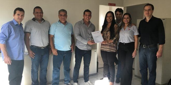 Montes Claros - SAMU Macro Norte recebe visita de vereadores de Montes Claros