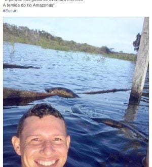 Jovem tira selfie com 'Anaconda da Amazônia' e imagem viraliza