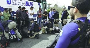 Ônibus de caravanas para acompanhar o depoimento foram revistados pela Polícia Rodoviária Federal no acesso a Curitiba
