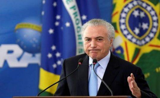 Temer trabalha para ficar mais quatro meses no Planalto