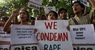 Indianas protestam contra estupros repetidos no país