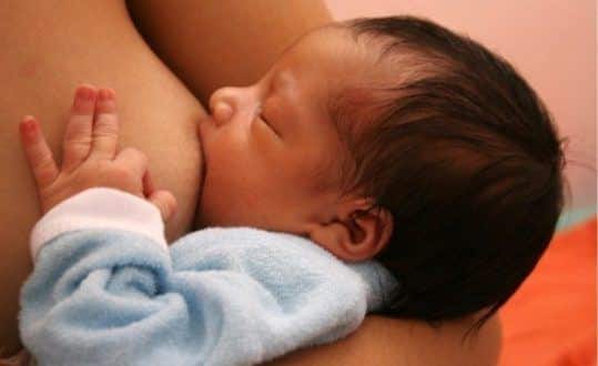 Saúde - Mitos e verdades sobre o aleitamento materno