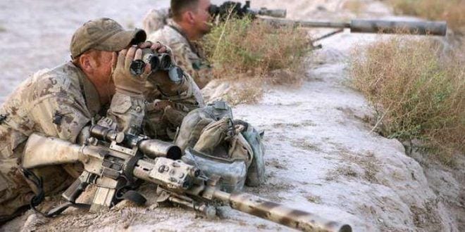 Equipe de atiradores canadenses em ação no Afeganistão