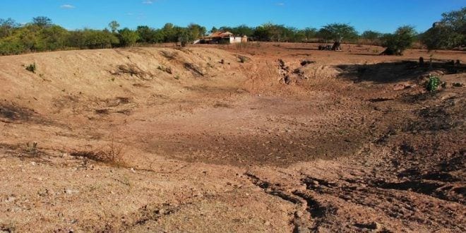 Montes Claros - Workshop realizado pela AMAMS e Defesa Civil apresenta ações de combate a seca na região