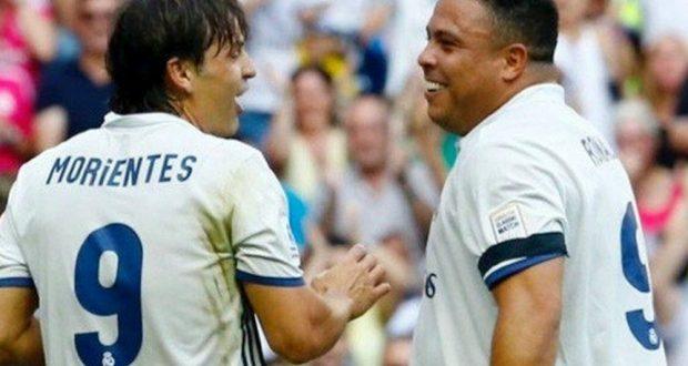 Ronaldo formou ataque com Morientes durante o confronto