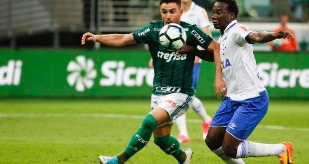 Cruzeiro abriu 3 a 0, mas cedeu o empate no segundo tempo