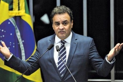 Marco Aurélio devolve mandato a Aécio e nega pedido de prisão