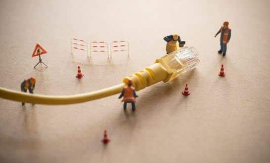 Limitação da Internet fixa é ilegal e dificulta o dia a dia do consumidor