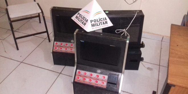 Norte de Minas - PM realiza prisão de um homem por tráfico de drogas e jogos de azar em Japonvar