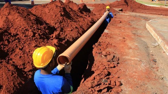 Norte de Minas - Construção de rede de esgoto não garante saneamento básico em municípios do Norte de Minas
