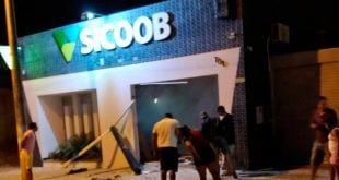 Norte de Minas - Dois jovens são presos após explodir uma agência bancária em Ibiaí