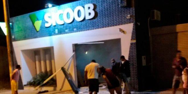 Norte de Minas - Dois jovens são presos após explodir uma agência bancária em Ibiaí