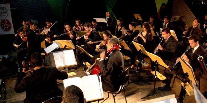 Cultura Moc - Orquestra Sinfônica apresenta "Concerto Barroco" em Montes Claros