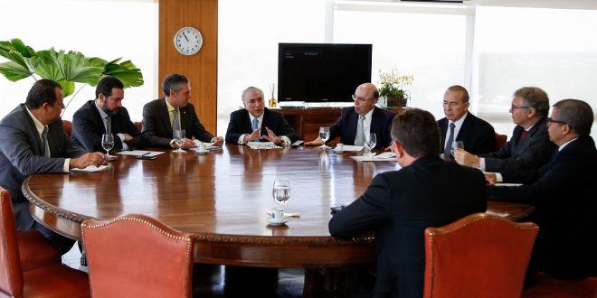 Anater participa de reunião para discutir fortalecimento da agricultura familiar