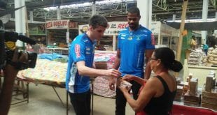 Zanotti e Mesa provaram sabores e temperos no tradicionais Mercado Central da cidade