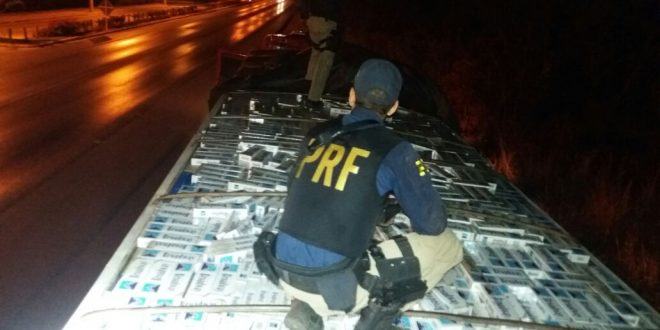 Montes Claros - PRF aprende 33.000 pacotes de cigarros em Montes Claros