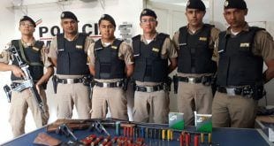 Norte de Minas - Policiais militares prende e apreende armas munições e homens envolvidos em confusão em Itacambira - Foto PMMG