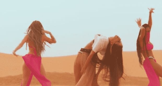 Anitta e Pabllo Vittar dividem cena em clipe gravado no deserto do Saara