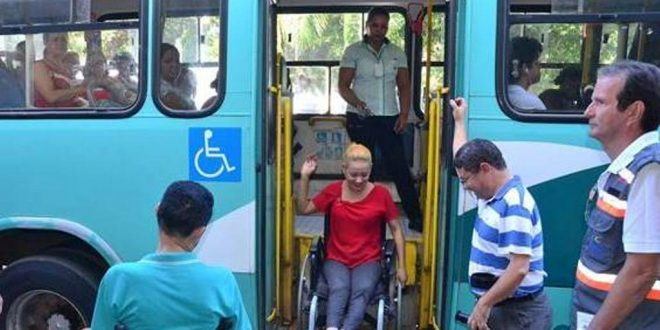 Pessoas com deficiência poderão desembarcar fora do ponto de ônibus