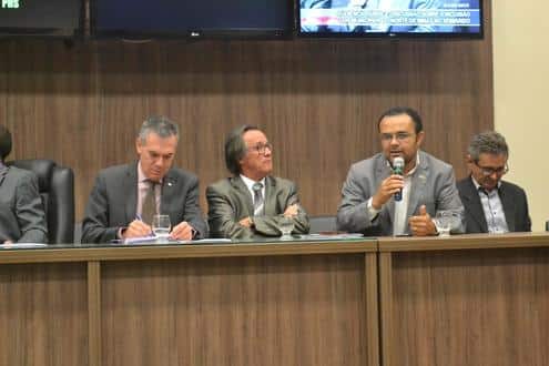 Norte de Minas - AMAMS participa de Audiência Pública que pede a inclusão de 85 municípios no semiárido da Sudene e pede aproximação de Minas com o Nordeste