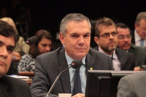 Deputado Zé Silva apresenta proposta para que a Comissão de Fiscalização Financeira e Controle e o Tribunal de Contas da União fiscalize a obra de construção da barragem de Berizal, paralisada há cerca de 18 anos