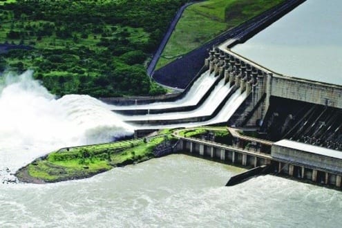 Joia da coroa. Localizada na divisa dos Estados de Minas Gerais e Goiás, a usina de São Simão tem capacidade instalada de 1.710 MW