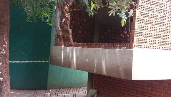 Montes Claros - Muro de escola desaba e deixa crianças feridas na Escola Carlos Versiani