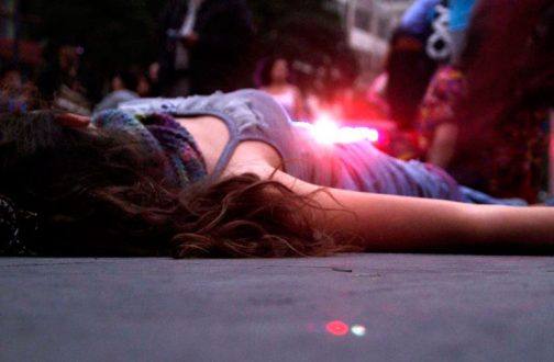 Em dois terços dos casos de feminicídio, mulher assassinada é mãe