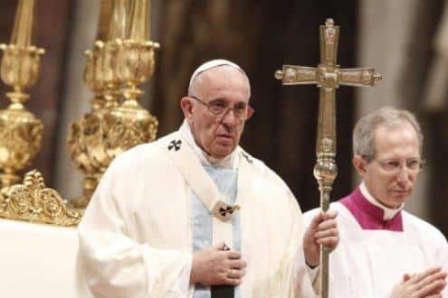 Papa canonizará os santos durante a missa celebrada na praça de São Pedro