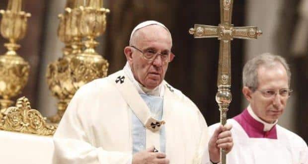 Papa canonizará os santos durante a missa celebrada na praça de São Pedro