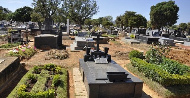 Sentimentos. Psicóloga ressalta que é importante tratar a morte com sensibilidade