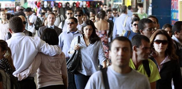 Classe média brasileira voltará ao patamar de 2014 em 2023