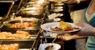 Comer fora de casa fica 2,84% mais caro