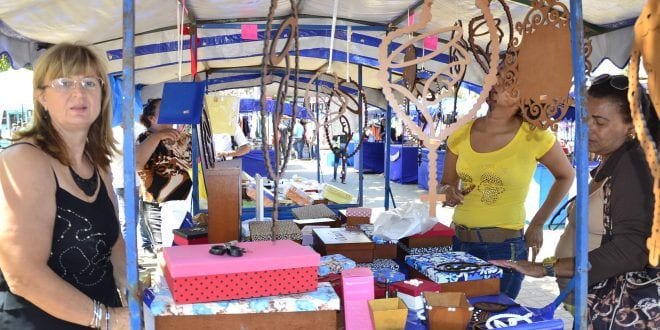 Montes Claros - Feira de artesanato terá horário especial para compras de Natal