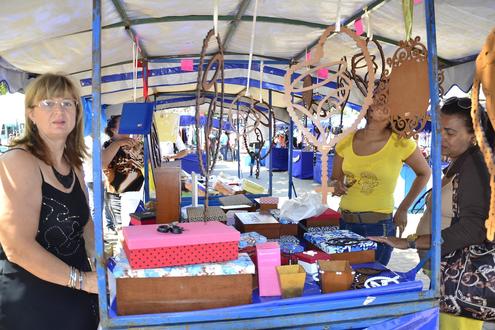 Montes Claros - Feira de artesanato terá horário especial para compras de Natal