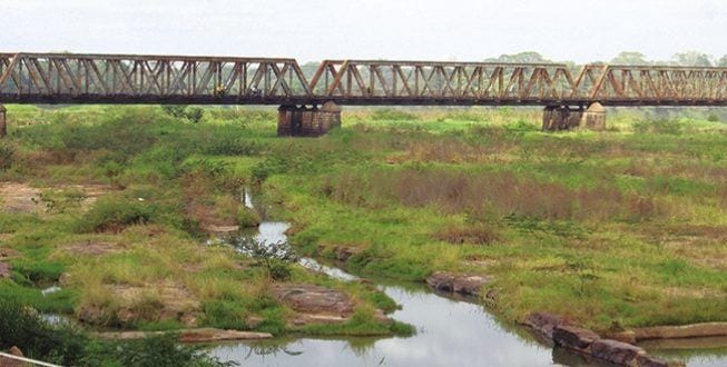 Norte de Minas - São Francisco à espera de socorro
