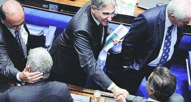 Governador Fernando Pimentel acompanhou nessa terça-feira (12) a votação do projeto de lei em Brasília