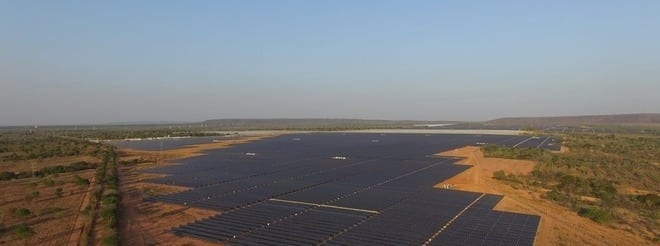 Complexo fotovoltaico instalado no município de Pirapora, Minas Gerais