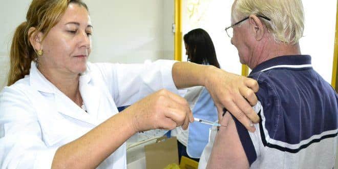 Montes Claros - Prefeitura de Montes Claros disponibiliza vacina contra gripe para toda a população