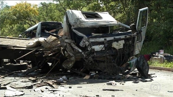 Norte de Minas - 11 mortos em acidente em Grão Mogol já foram identificados