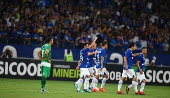 Campeonato Mineiro - Cruzeiro goleia o Uberlândia no Mineirão