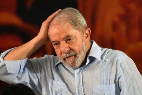 Juiz aponta 'real e iminente' probabilidade de prisão de Lula