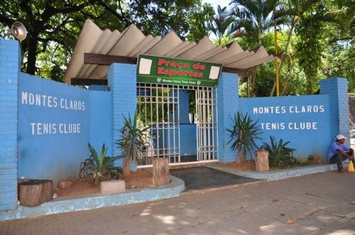 Montes Claros - Praça de Esportes de Montes Claros abandonada