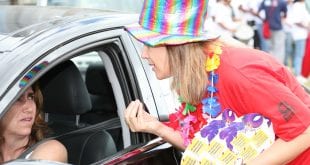 MG - DEER-MG faz blitz educativa em rodovias do interior