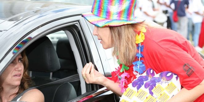 MG - DEER-MG faz blitz educativa em rodovias do interior