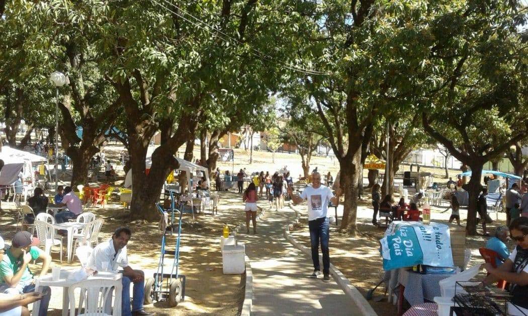 Montes Claros - Feira no Parque das Mangueiras