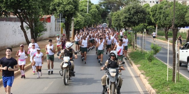 Montes Claros - Exército promove corrida da Paz em Montes Claros